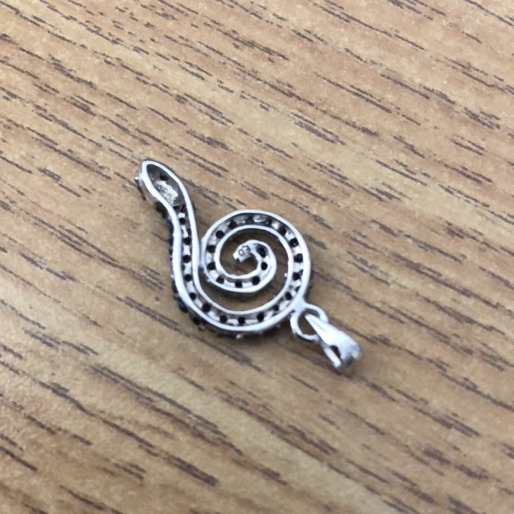 Black Snake Pendant - Picture 4 of 6